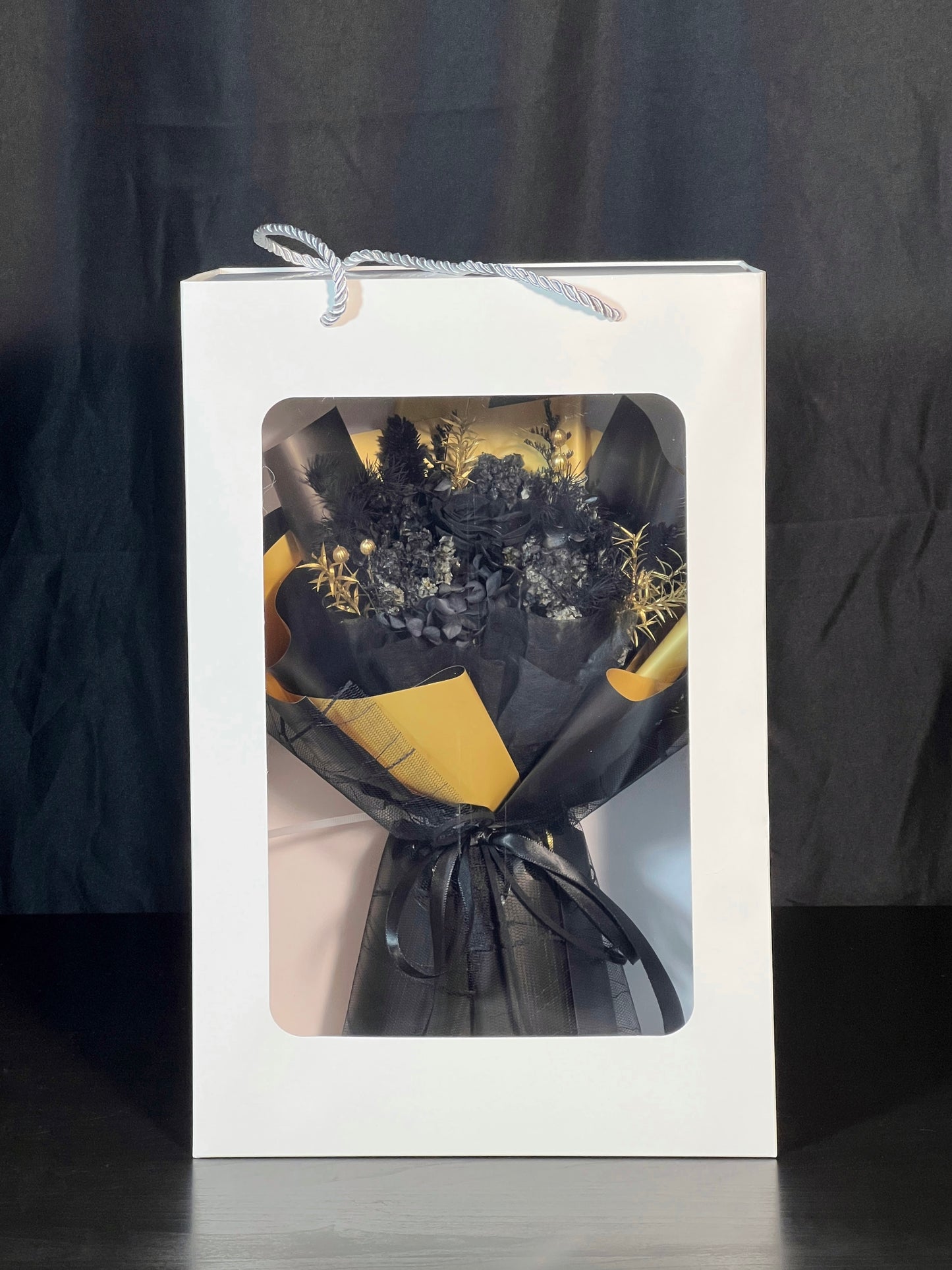 Small Flower Bouquet - Victor