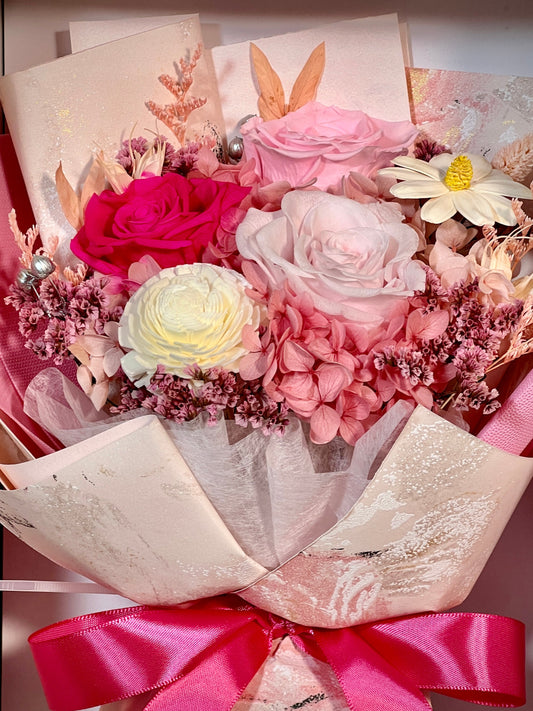 Medium Flower Bouquet - Strawberry Vanilla Cake [BESTSELLER]