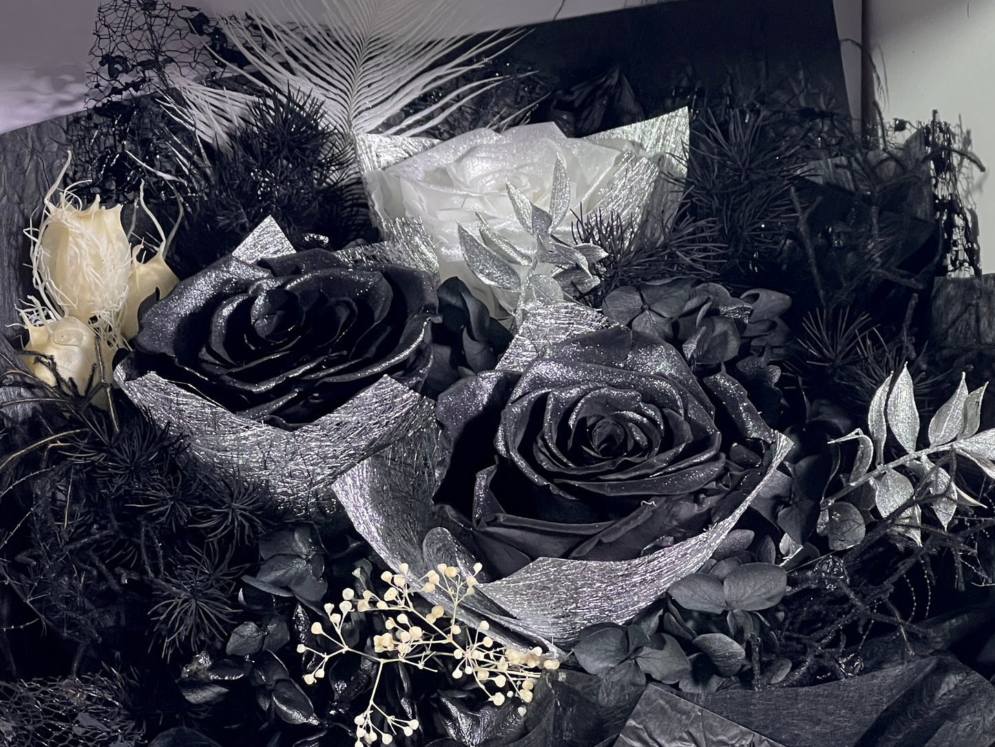 Medium Flower Bouquet - Mesmerising Abyss