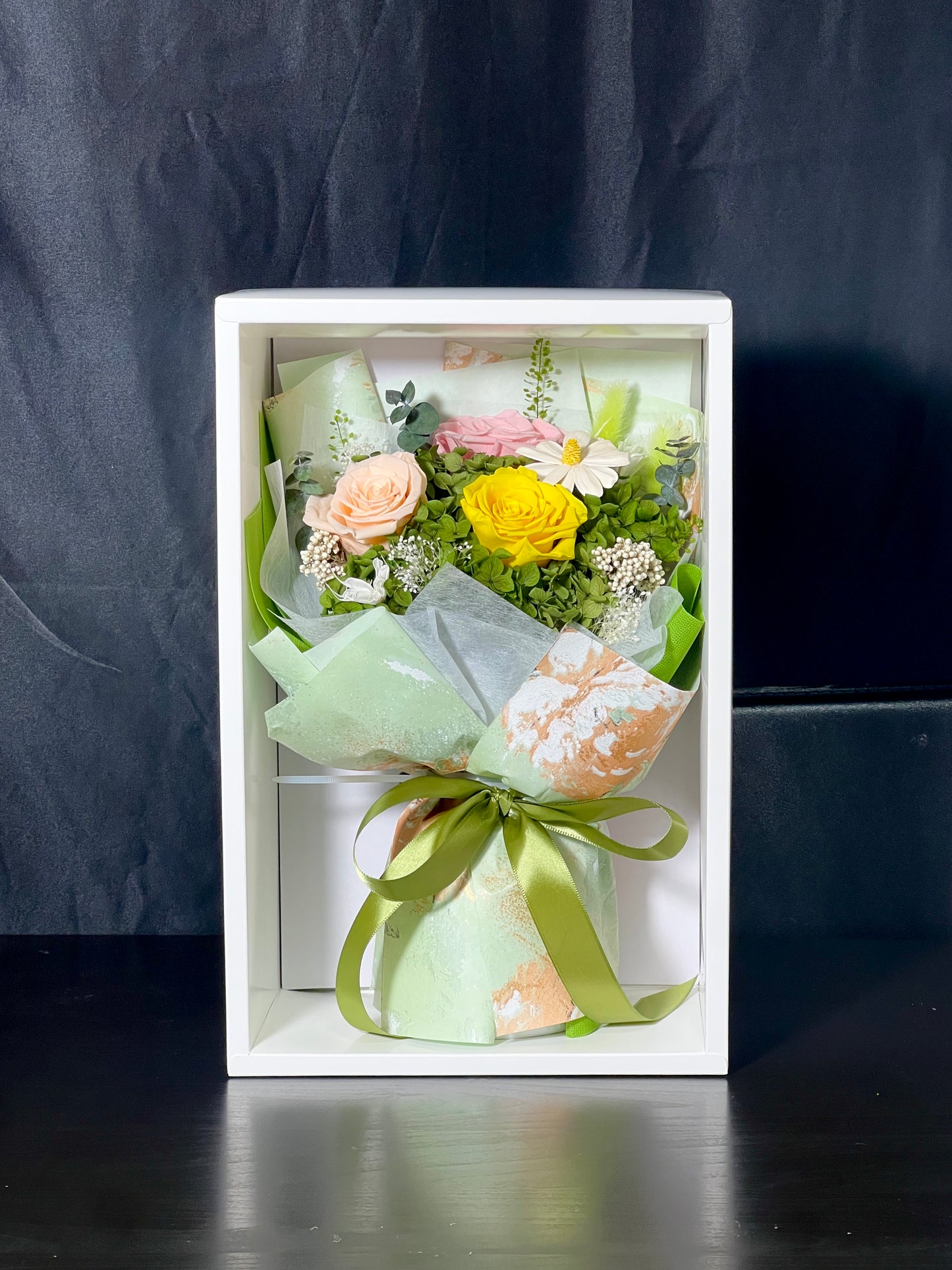[NEW ARRIVALS] Medium Flower Bouquet - Verdant Fields