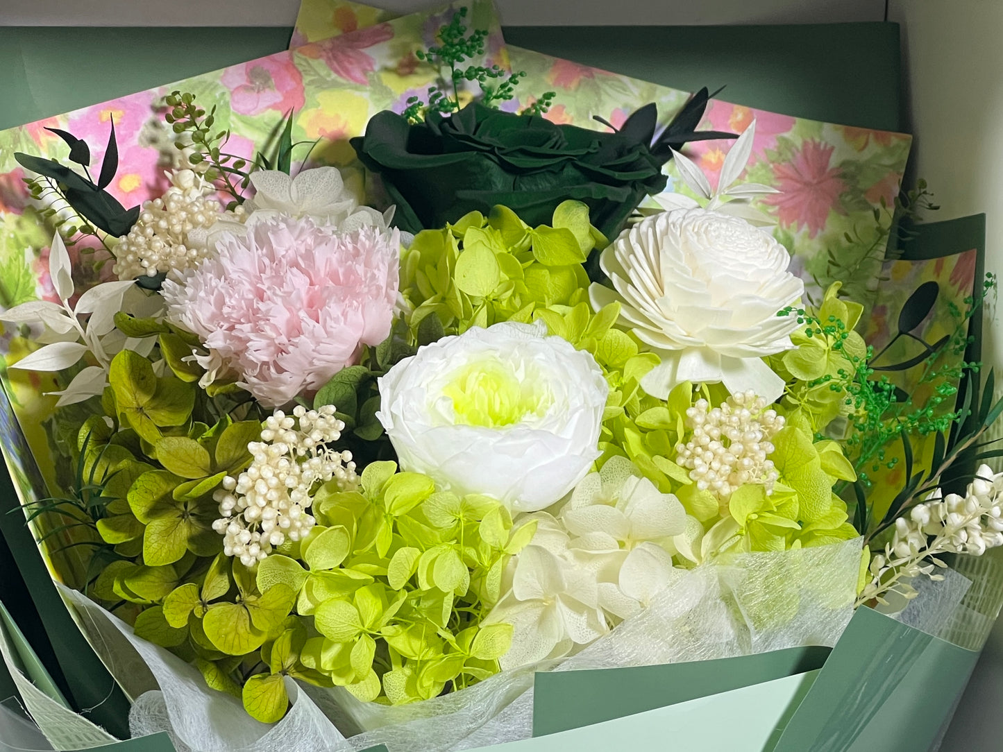Medium Flower Bouquet - Tinkerbell & The Garden Fairies