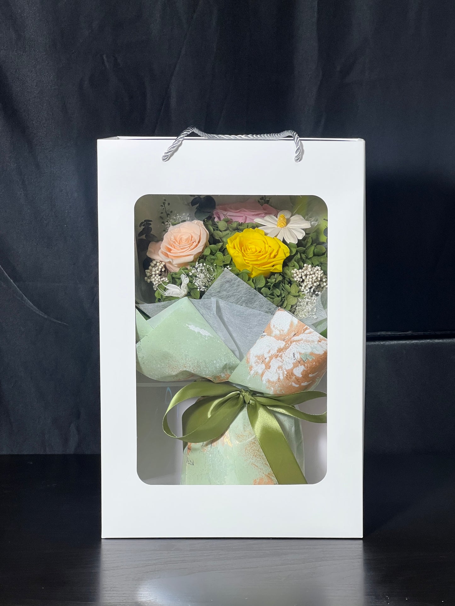 [NEW ARRIVALS] Medium Flower Bouquet - Verdant Fields