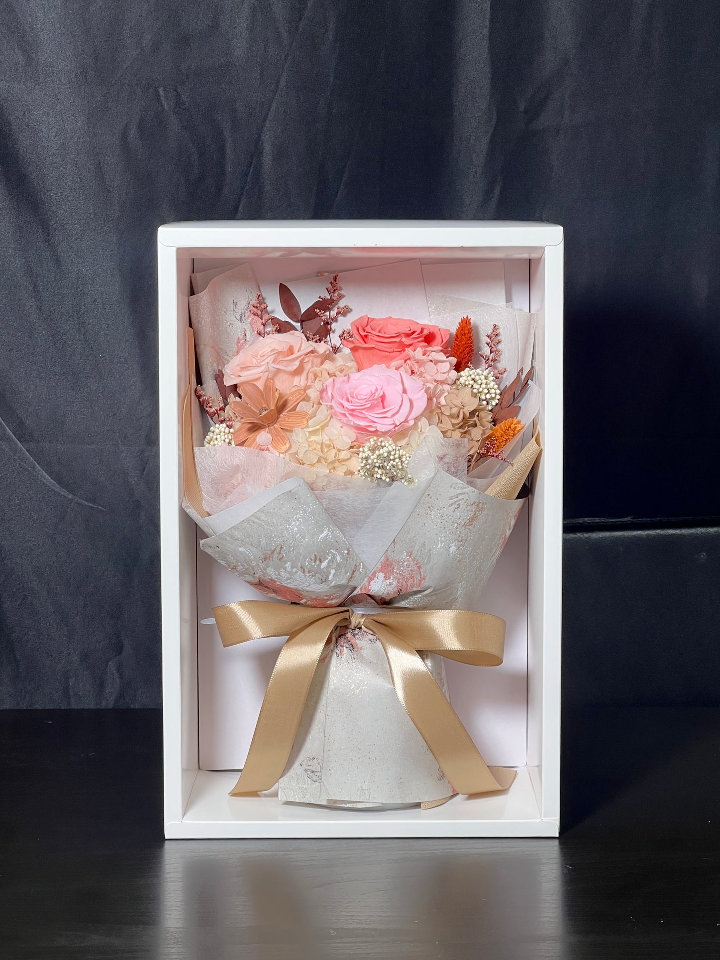 [NEW ARRIVALS] Medium Flower Bouquet - Blush of Dawn