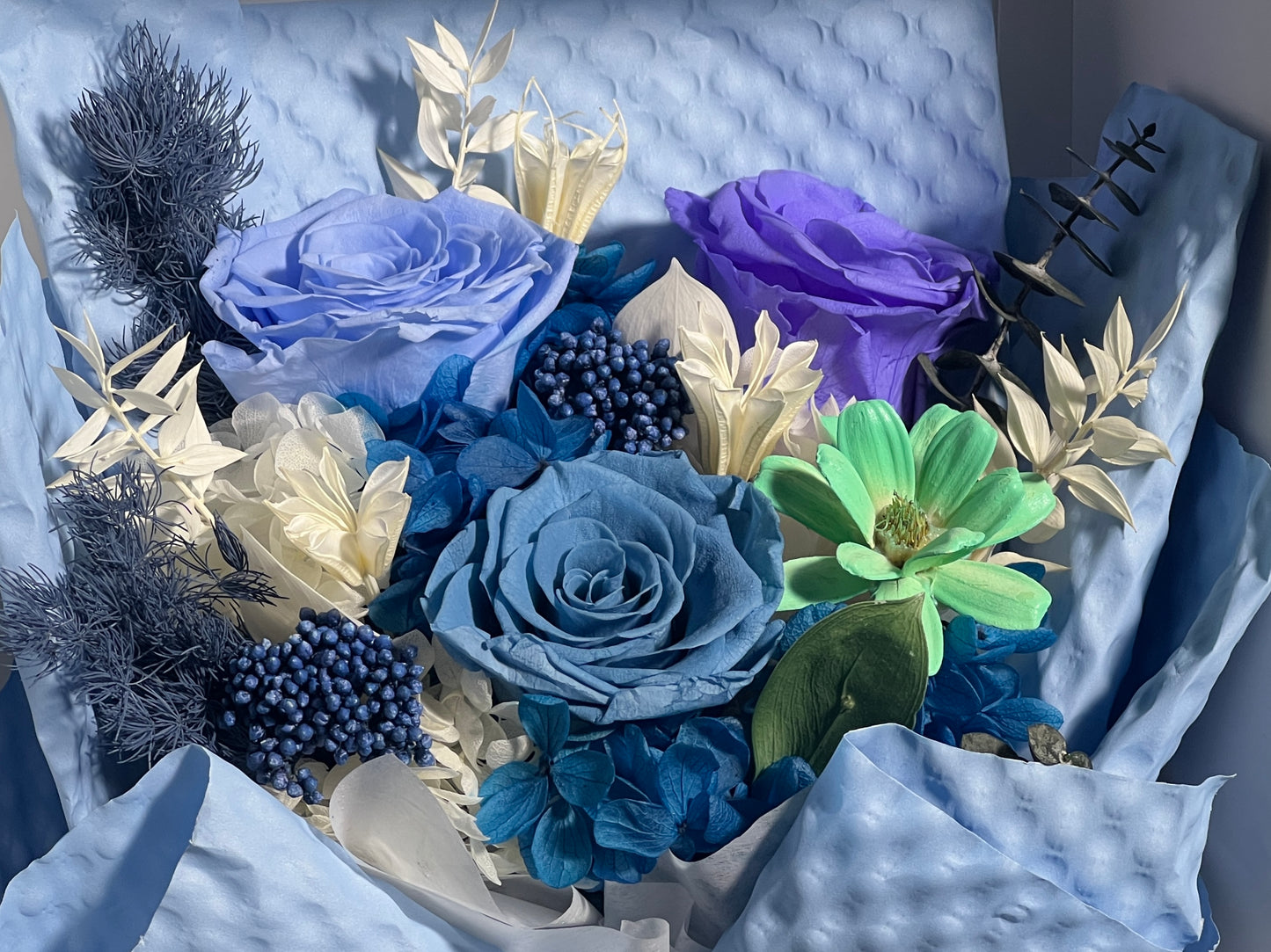 Medium Flower Bouquet - Blue Innovator