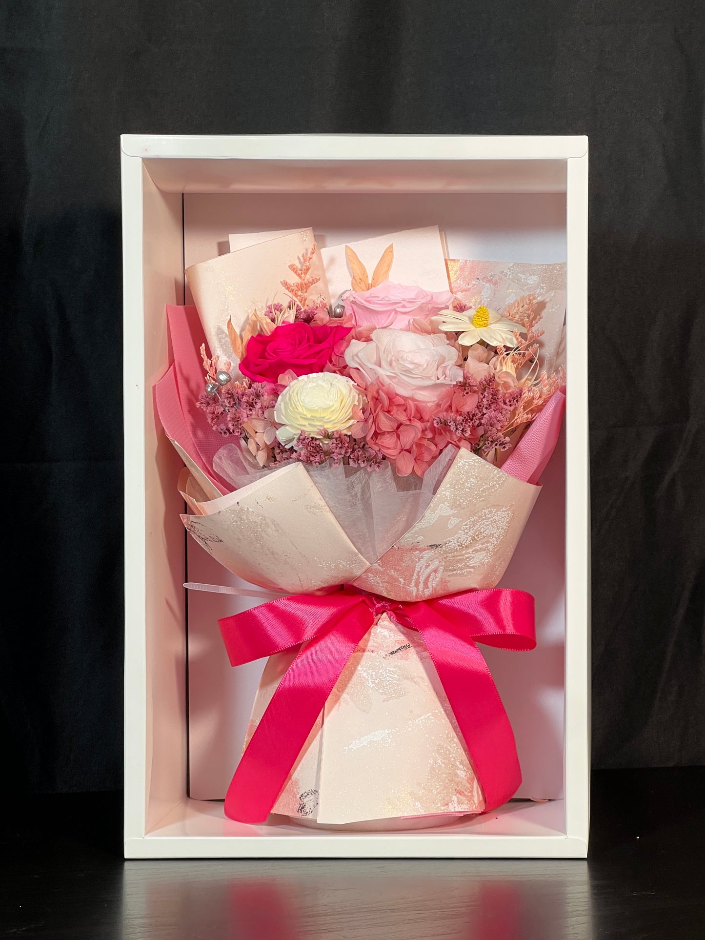 Medium Flower Bouquet - Strawberry Vanilla Cake [BESTSELLER]