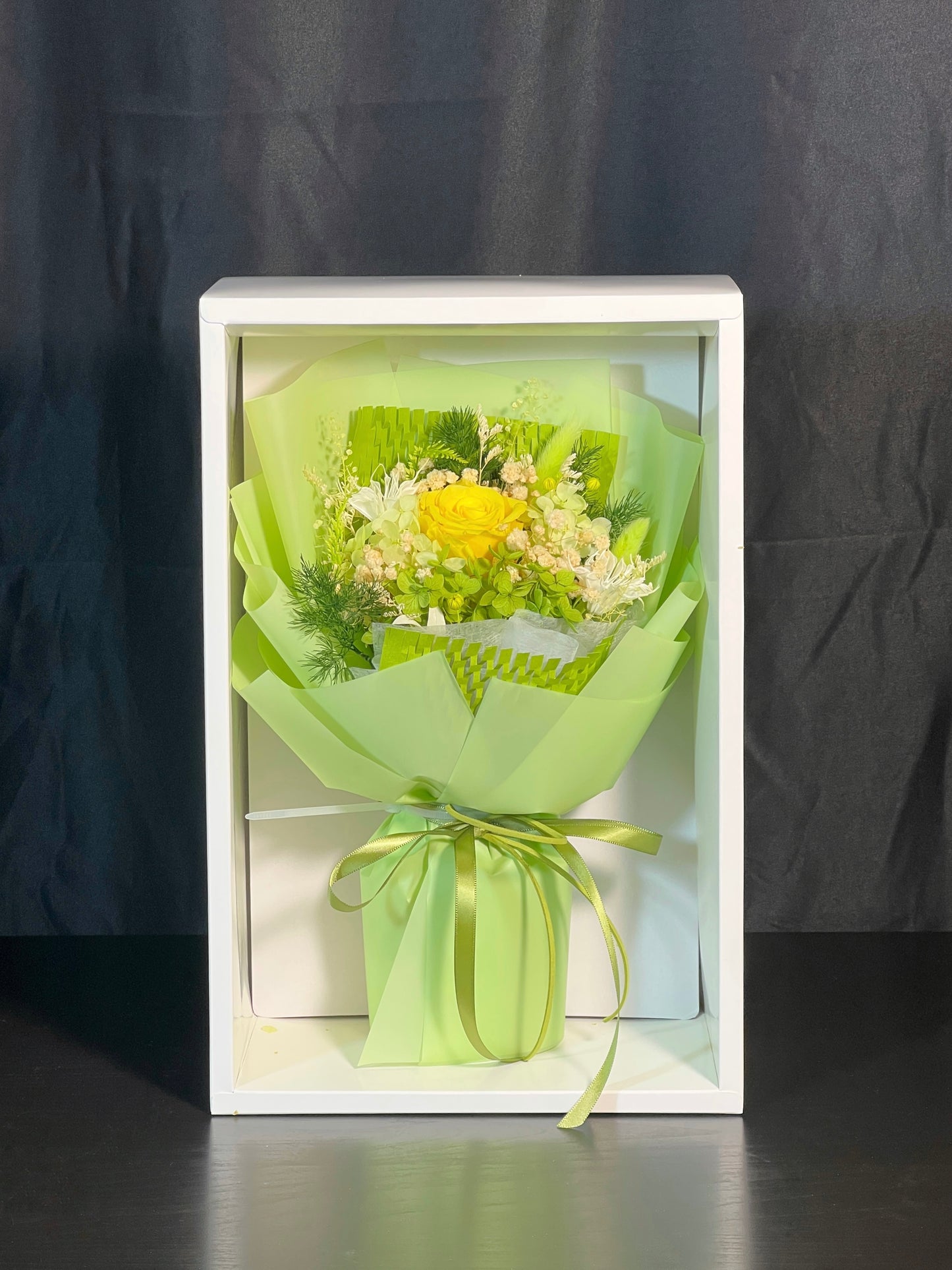 Small Flower Bouquet - Linden