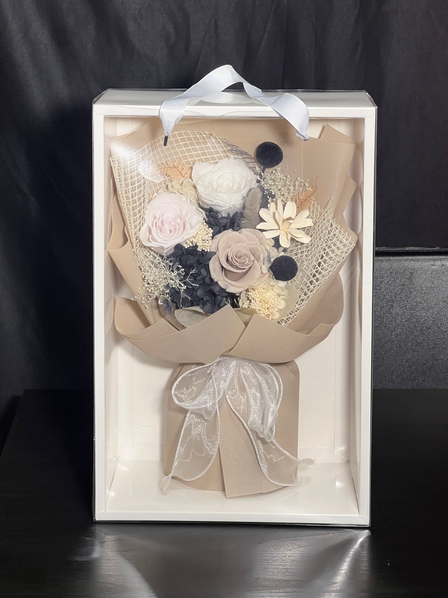 Medium Flower Bouquet - Flat White