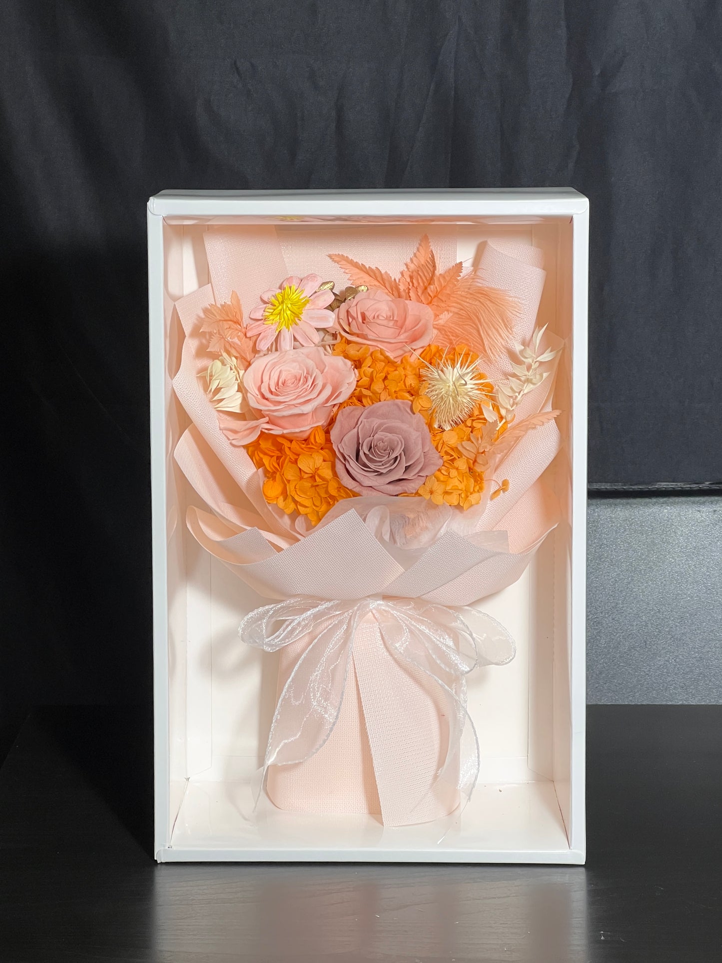 Medium Flower Bouquet - Apricot Smoothie