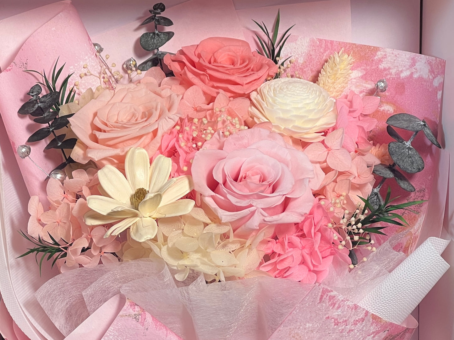 Medium Flower Bouquet - Pink Fondant