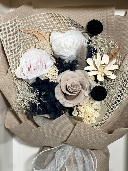 Medium Flower Bouquet - Flat White