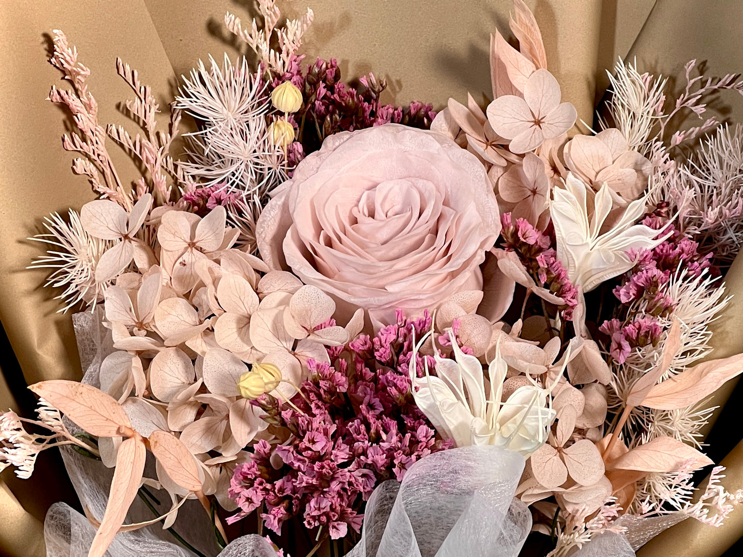 Small Flower Bouquet - Mocha