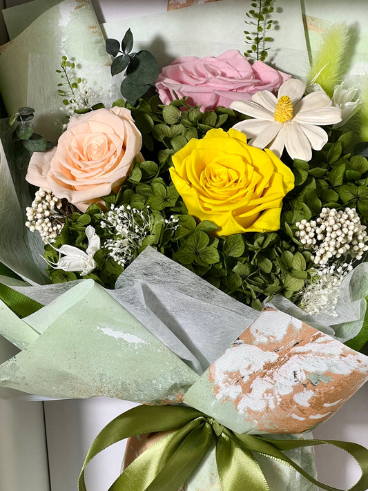 [NEW ARRIVALS] Medium Flower Bouquet - Verdant Fields