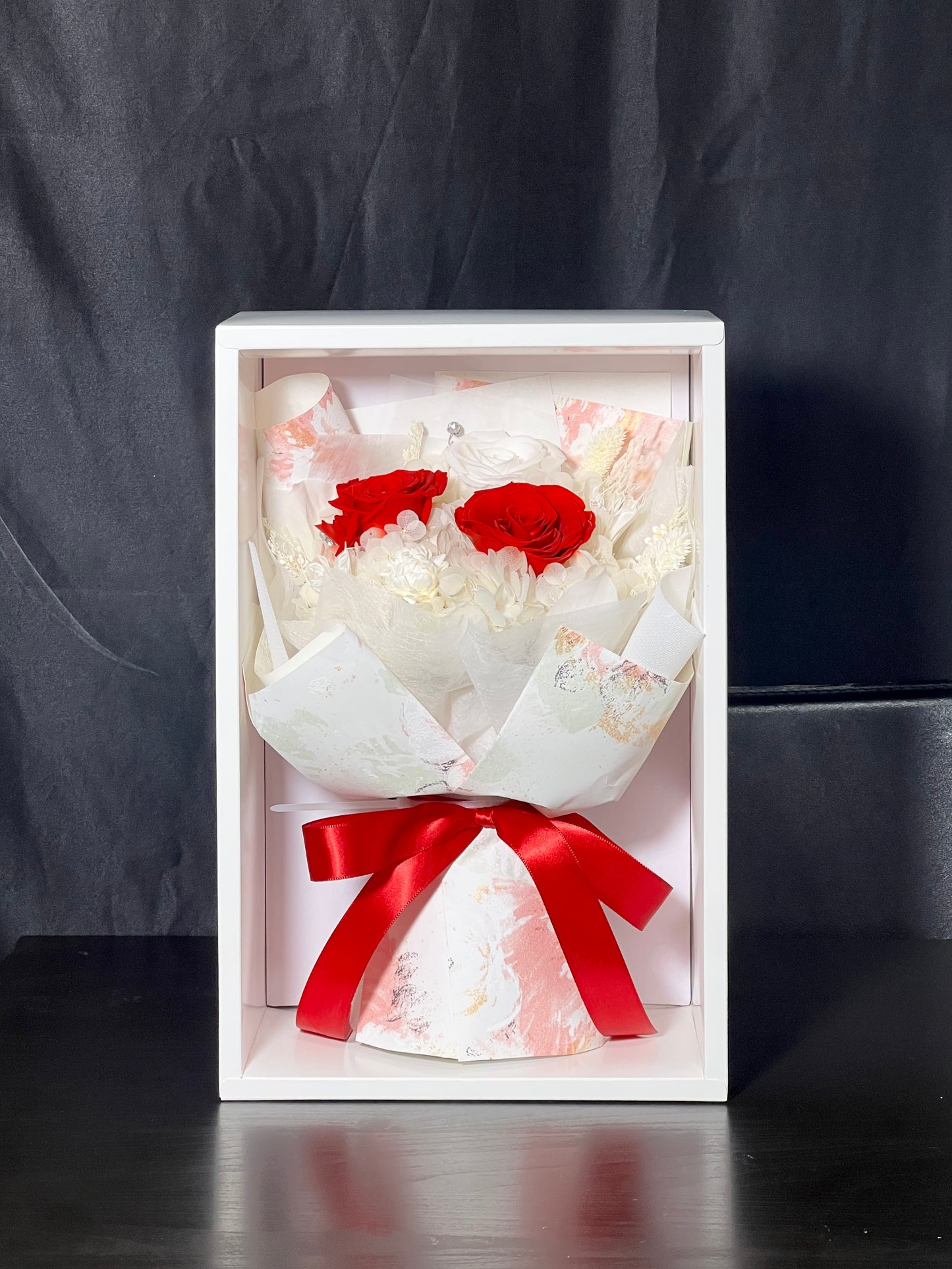[NEW ARRIVALS] Medium Flower Bouquet - Pure Love