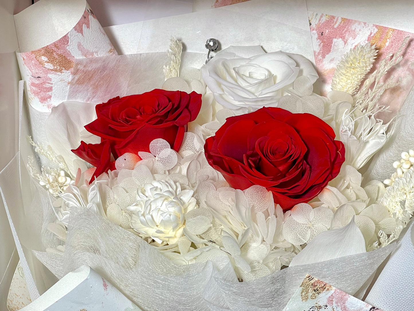 [NEW ARRIVALS] Medium Flower Bouquet - Pure Love