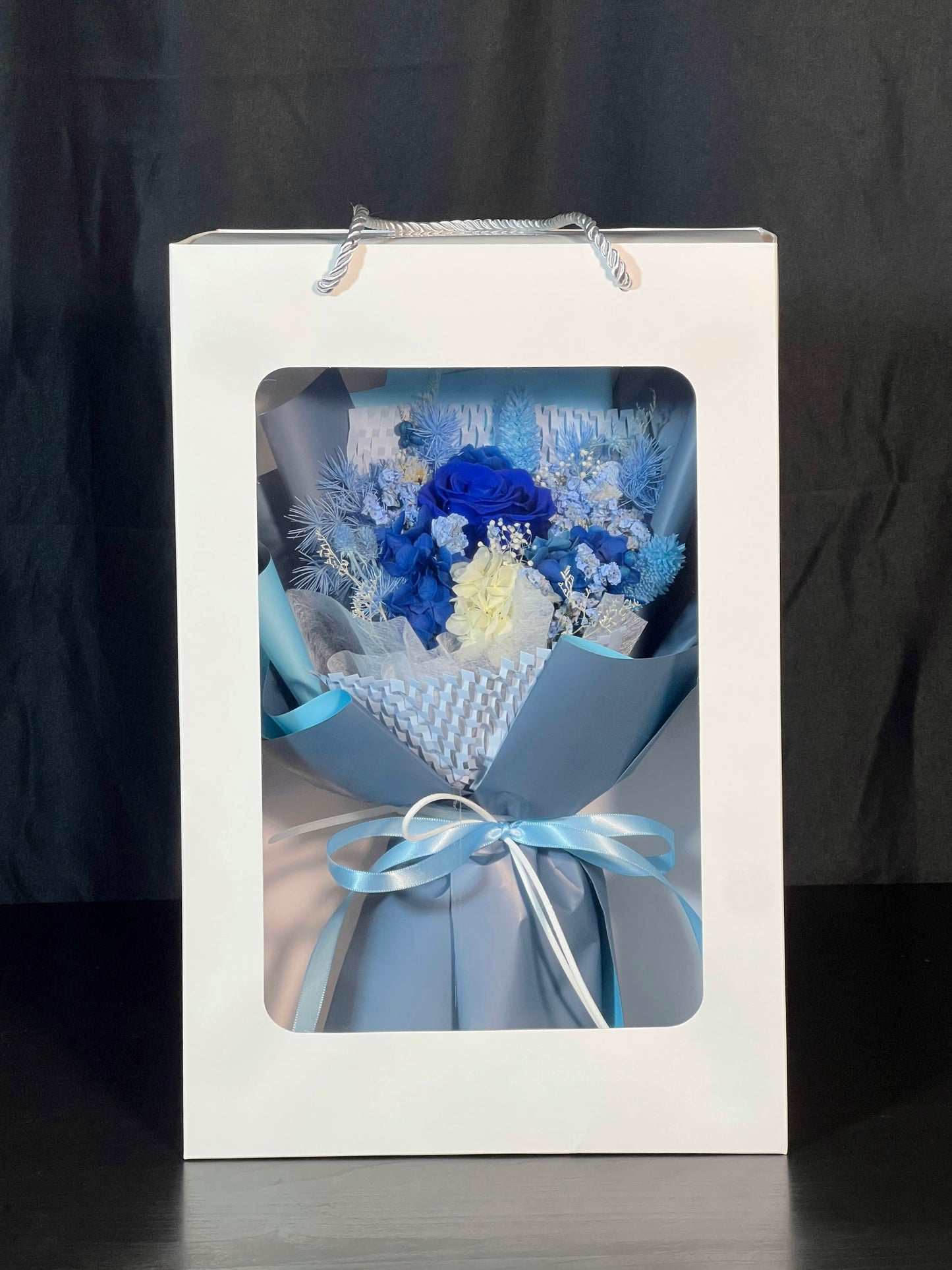 Small Flower Bouquet - Sapphire
