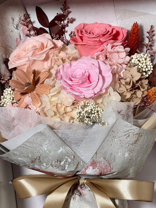 [NEW ARRIVALS] Medium Flower Bouquet - Blush of Dawn