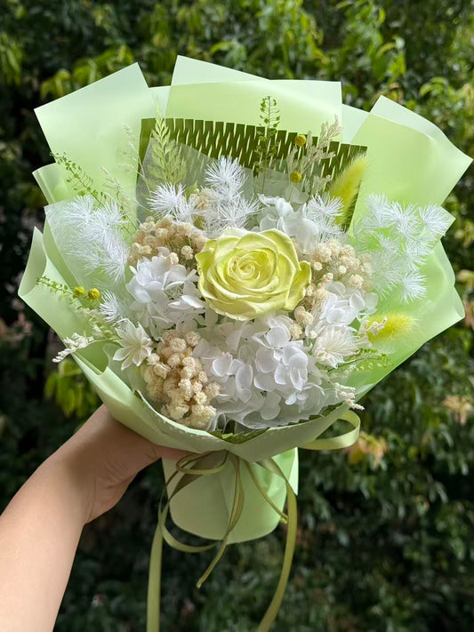 Small Flower Bouquet - Linden