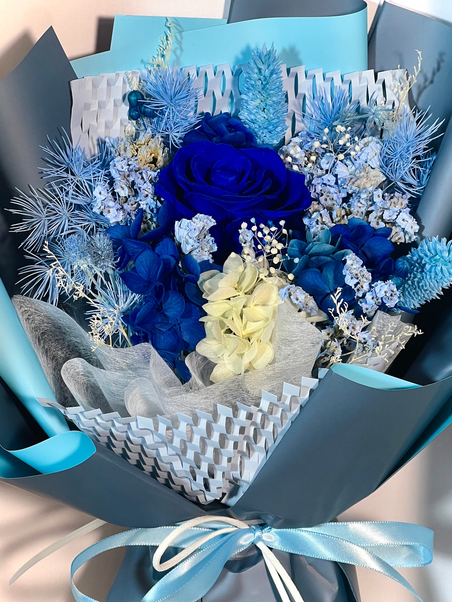 Small Flower Bouquet - Sapphire