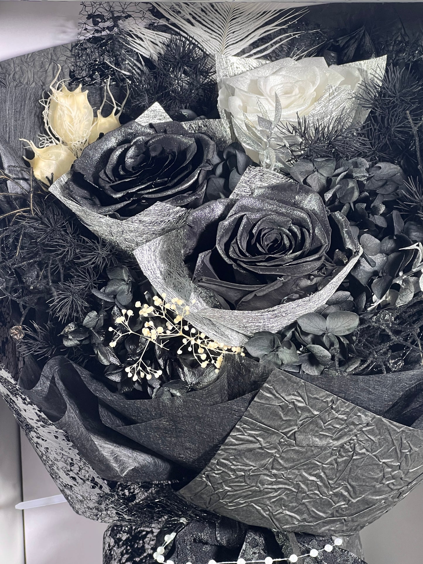 Medium Flower Bouquet - Mesmerising Abyss